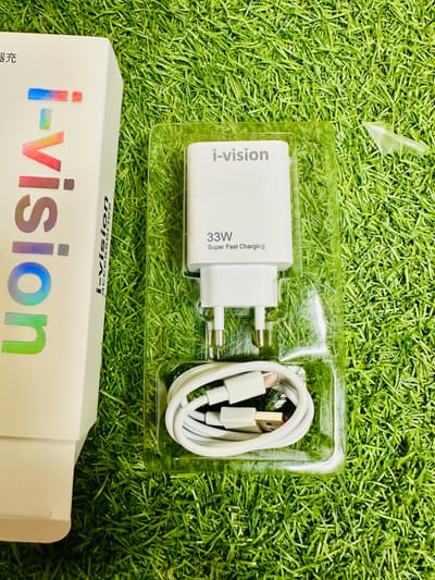 i-vision 33W Super Fast Charger_img_4